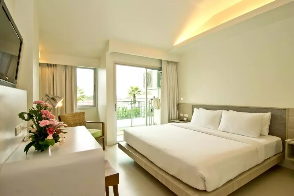 Sunshine Hotel and Residences